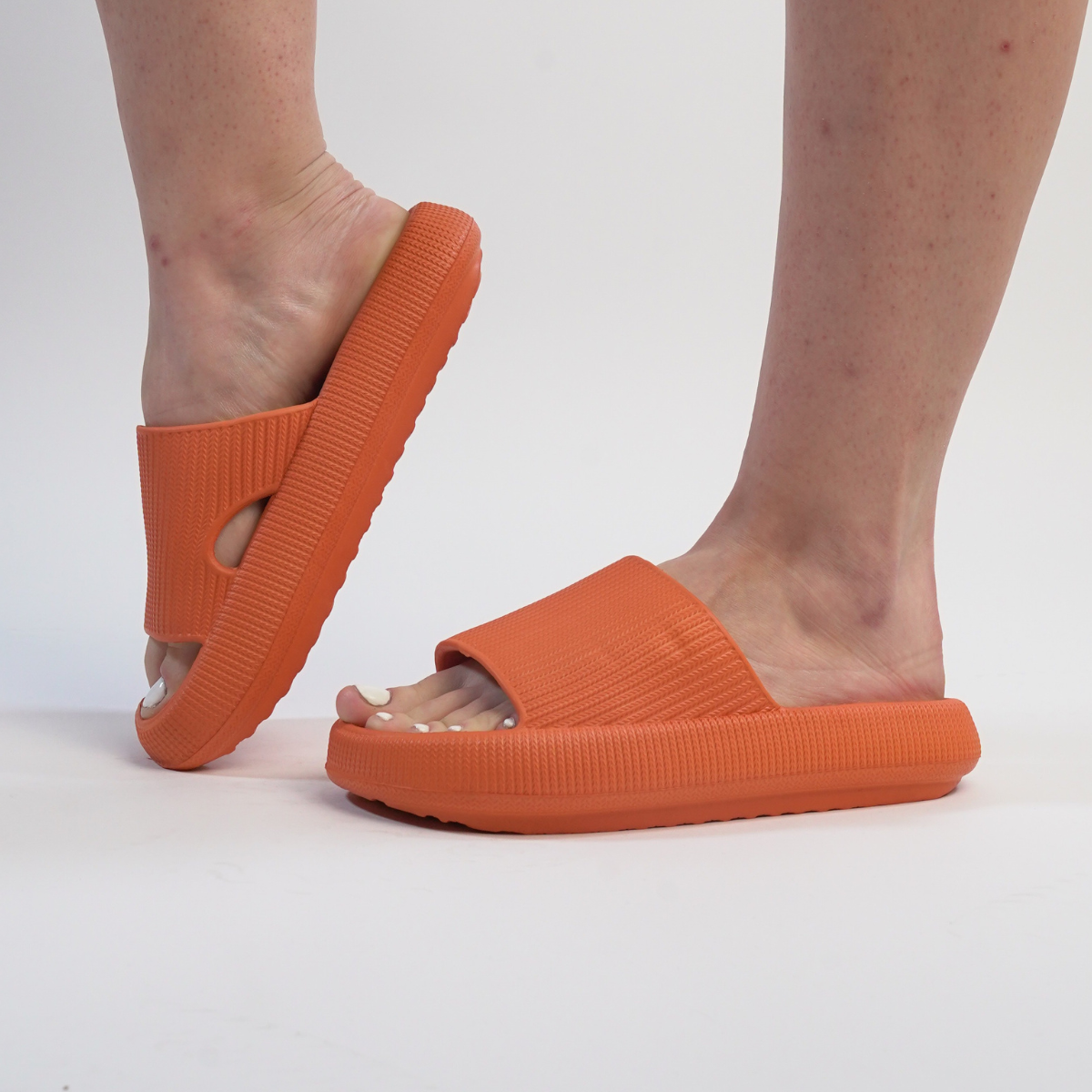 The RSLIDES™ : Cloud Sandals