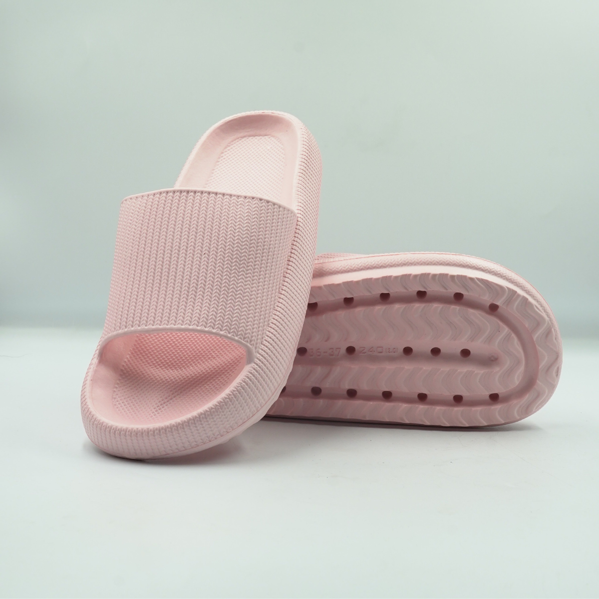 The RSLIDES™ : Cloud Sandals