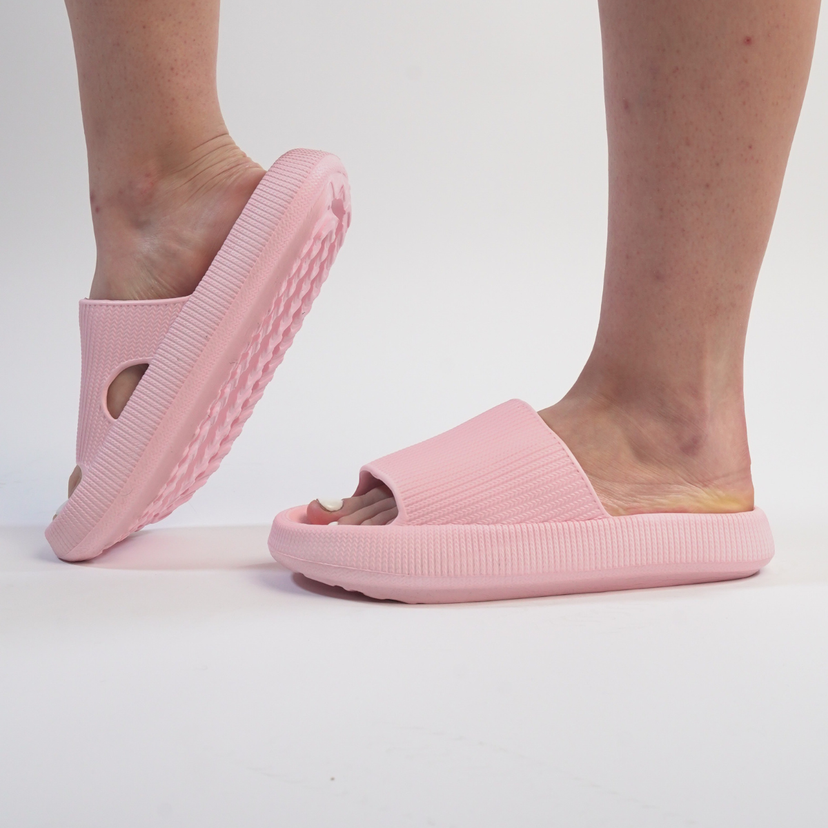 The RSLIDES™ : Cloud Sandals